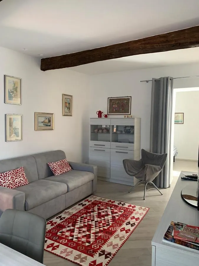 Holiday At Chiavari contacts